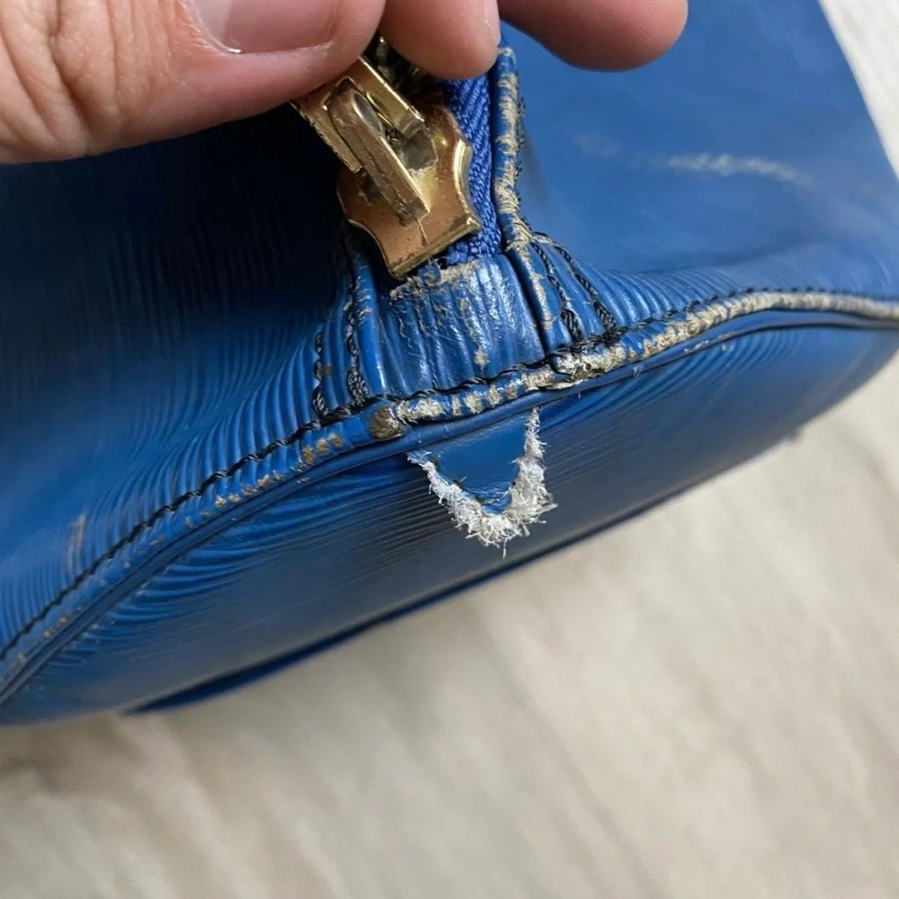 Louis Vuitton Blue Epi Keepall 50 - Picture 5 of 9